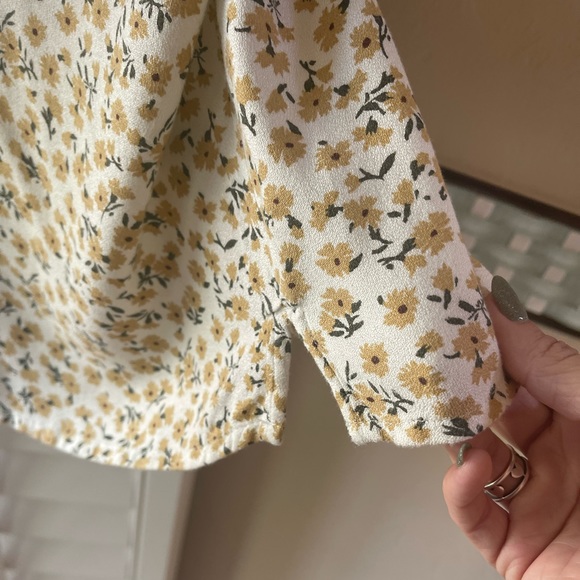 Abercrombie & Fitch blouse - Picture 5 of 5